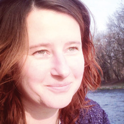 eszter 2015 small